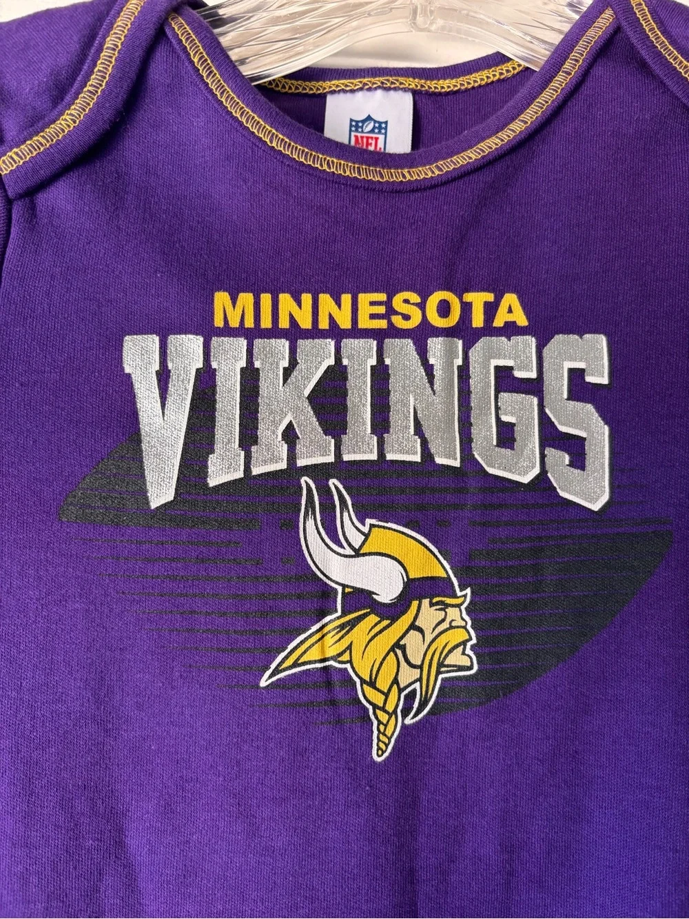 Minnesota Vikings New! Gerber Baby onesie 18 Months NFL Long Sleeve purple